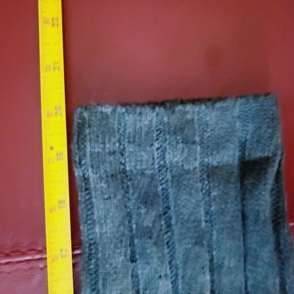 Lord & Taylor Cozy Pine Green Ribbed Sweater - Picture 9 of 10